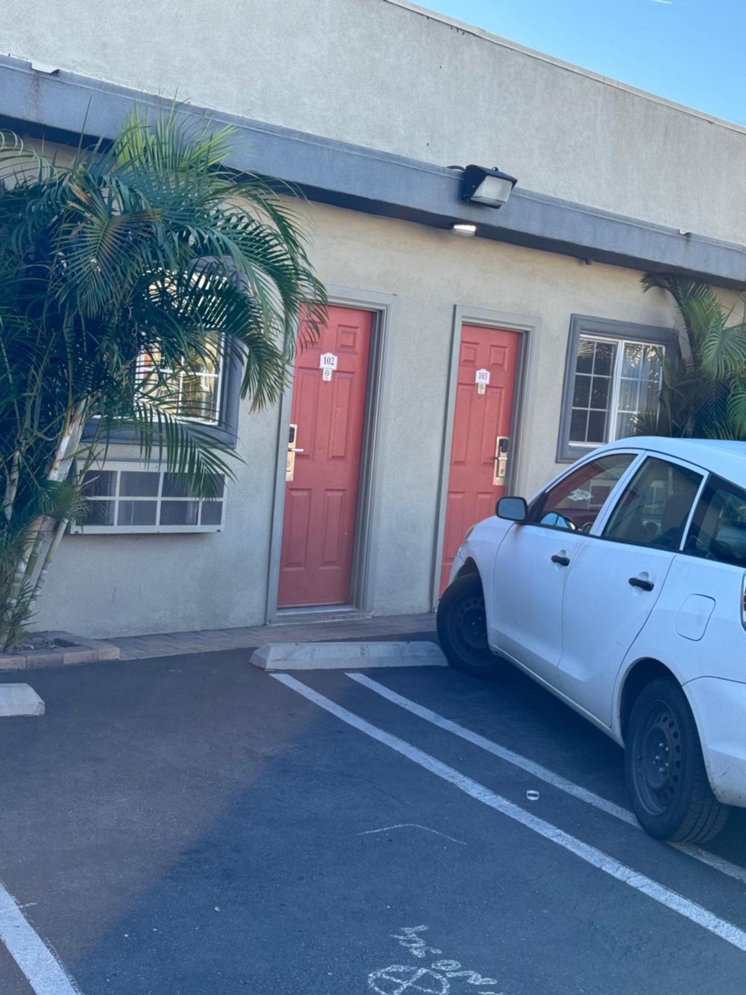 La Cienega Inn Motel Los Angeles Kültér fotó